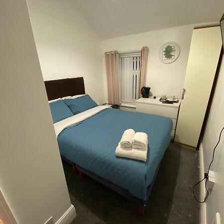Pinnacle Hotel And Suites Formerly Jean Martyn Hotel Blackpool Extérieur photo