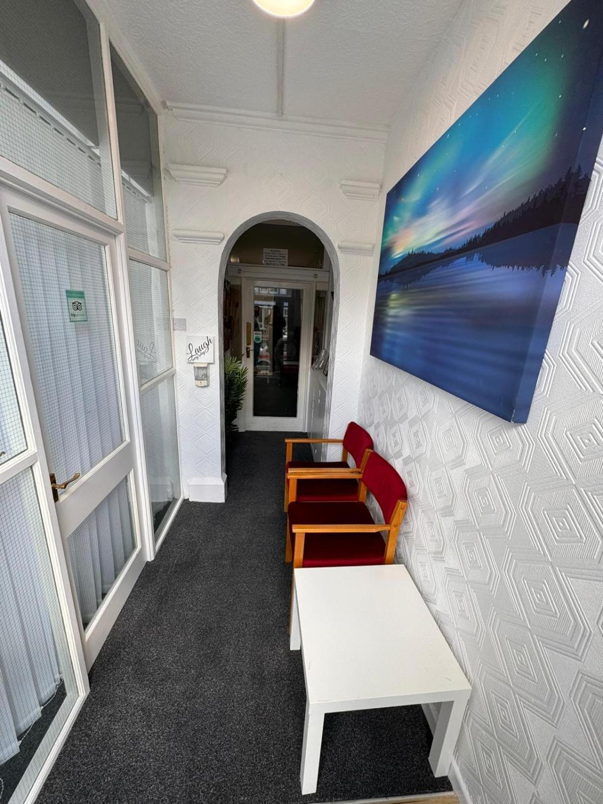 Pinnacle Hotel And Suites Formerly Jean Martyn Hotel Blackpool Extérieur photo