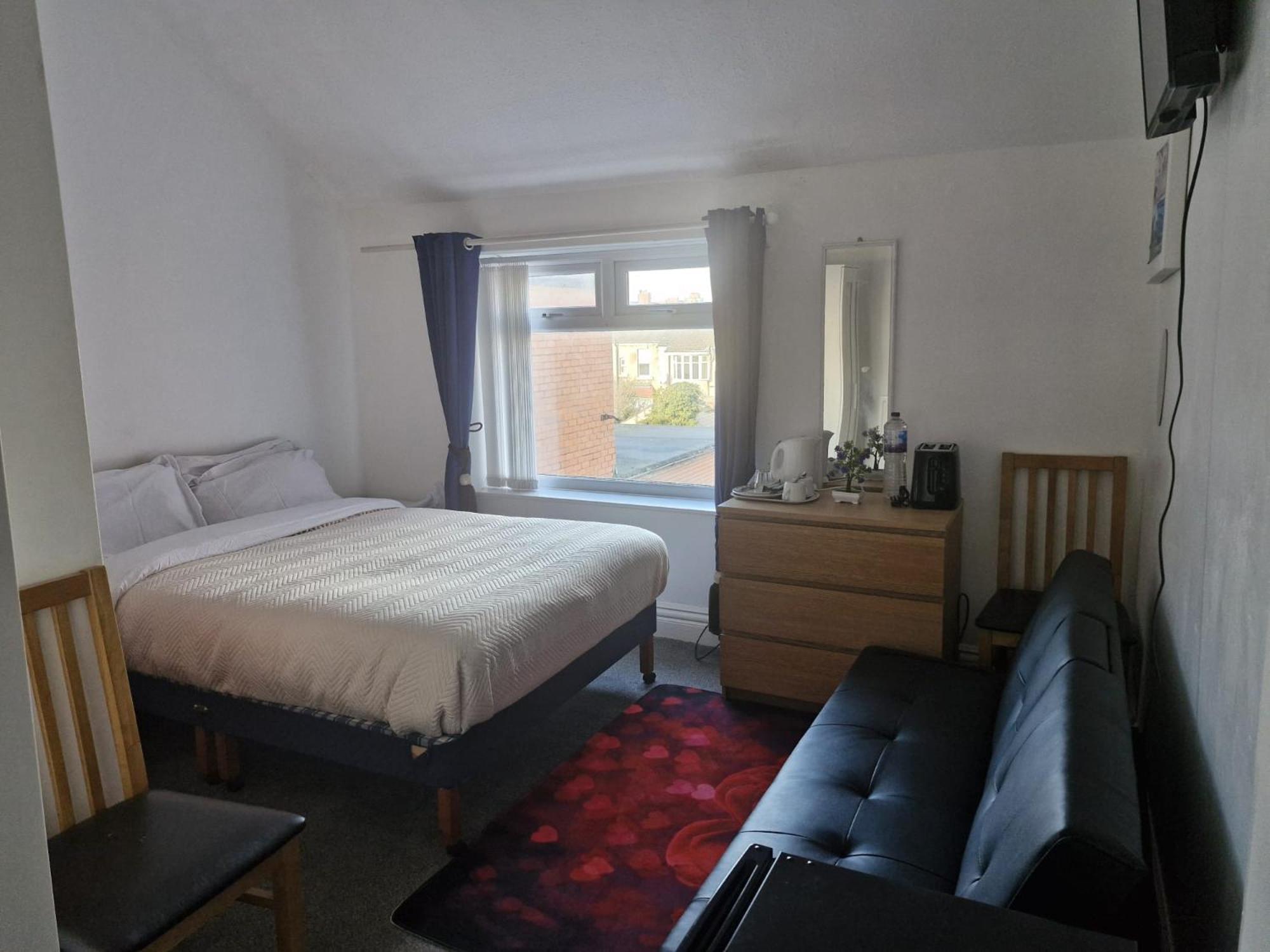 Pinnacle Hotel And Suites Formerly Jean Martyn Hotel Blackpool Extérieur photo